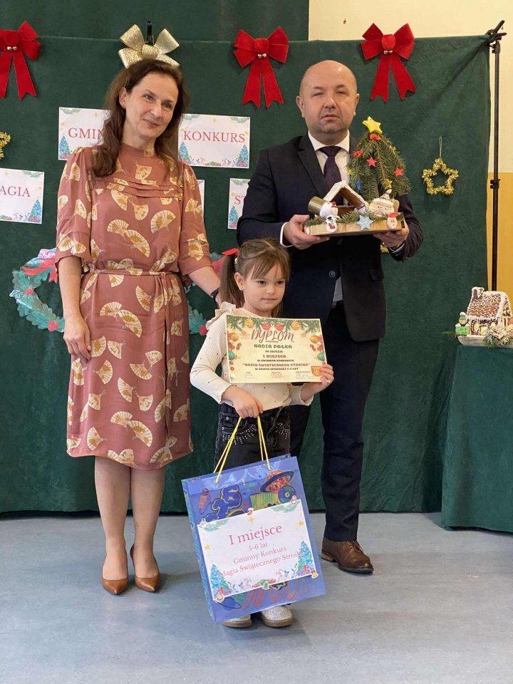 GMINNY KONKURS PLASTYCZNY „MAGIA ŚWIĄTECZNEGO STROIKA”