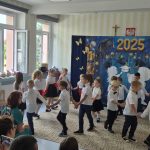 Taniec – pokaz kolejnej – figury.