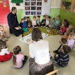 Pogadanka z policjantem na temat jego pracy.