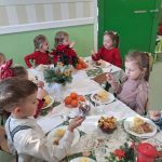 Spożywanie wigilijnych potraw