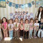 Dziewczynki z Grupy Biedronki z P. Madzią